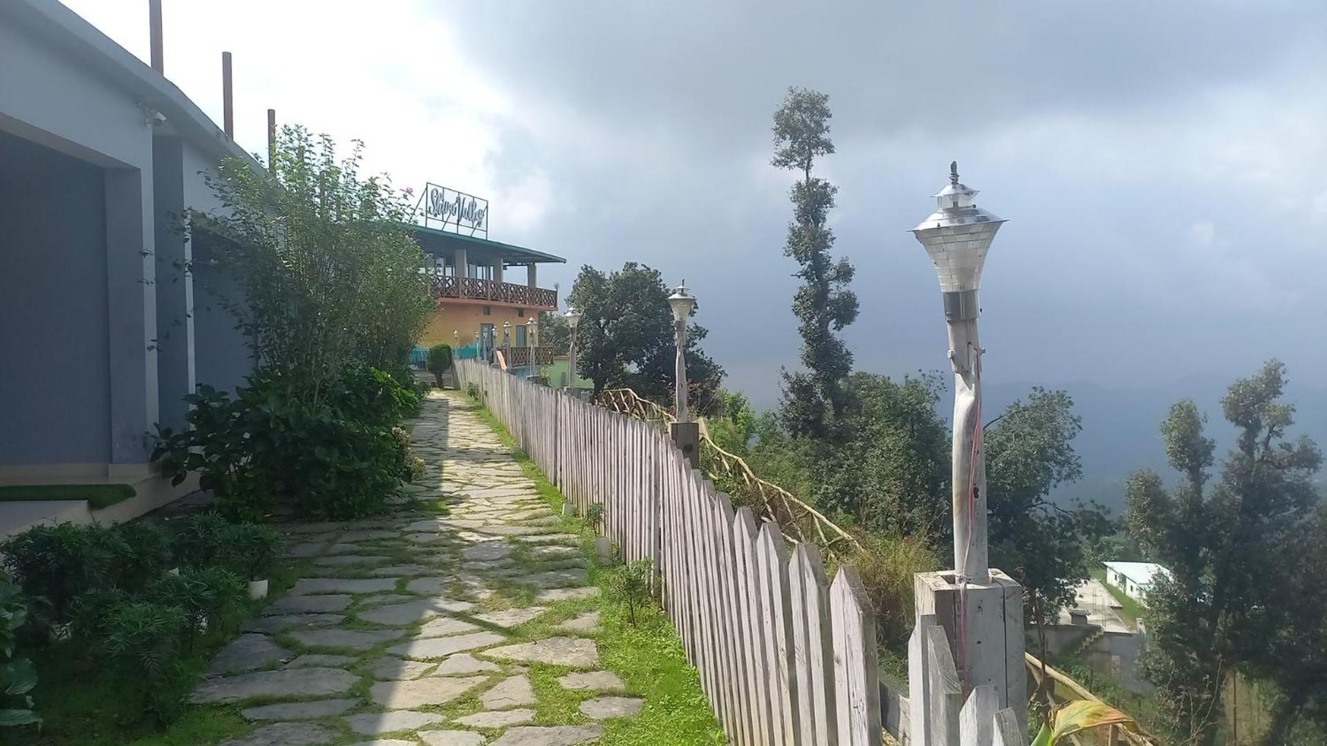 Shiva Valley Resort Kokhliyal Gaon Exterior foto